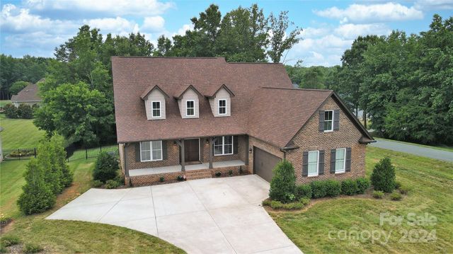 $639,000 | 6000 Bickett Ridge Drive | Goose Creek Township - Union County