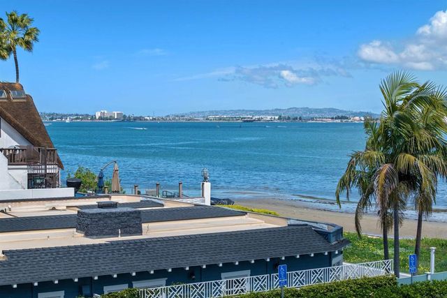 $2,100,000 | 1099 1st Street, Unit 217 | Coronado Beach South Island