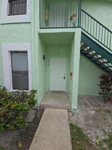 $1,875 | 4086 North Pine Island Road, Unit 512 | Spring Tree