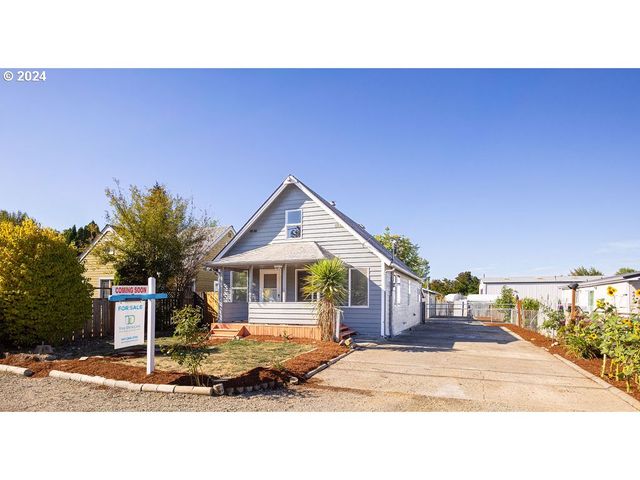 $306,000 | 440 Wilkie Street | Trainsong