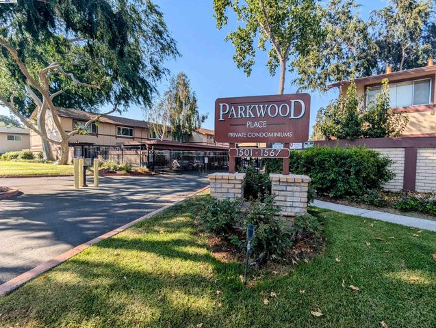 $429,000 | 1547 Parkwood Place | Mt. Diablo Health Care District