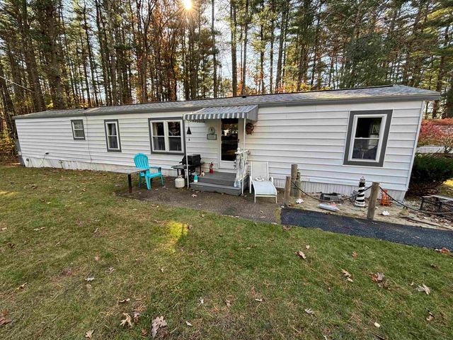 $169,999 | 15 Mercury Lane | West Hollis