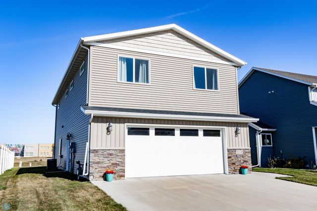 $314,900 | 1214 44th Avenue South | Stonemill Estates