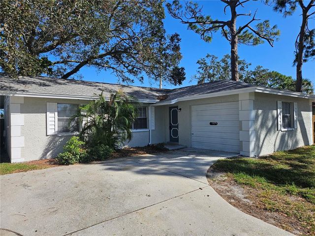 $2,950 | 12909 83rd Avenue North | Boca Ciega Ridge