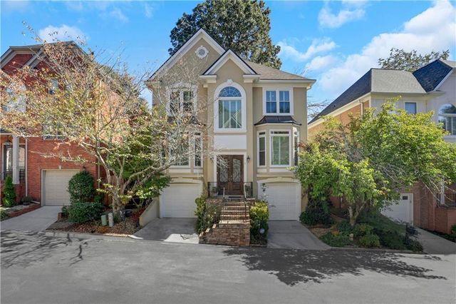 $1,100,000 | 3 Highland Park Lane Northeast | Morningside-Lenox Park