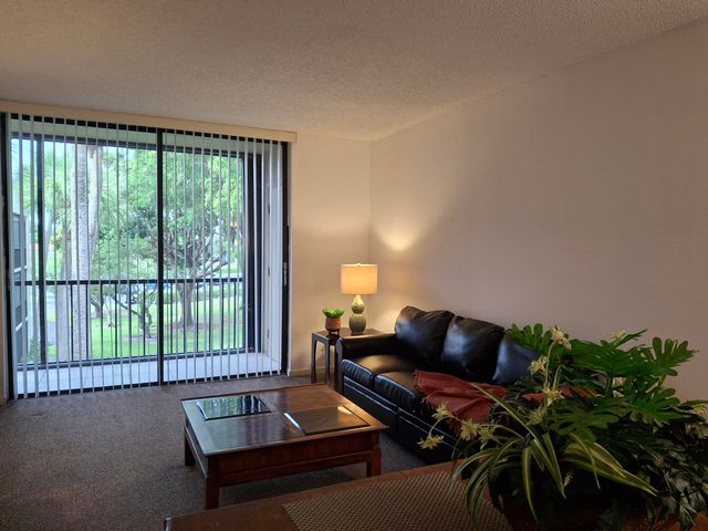 $1,650 | 5220 Las Verdes Circle, Unit 304 | Kings Point