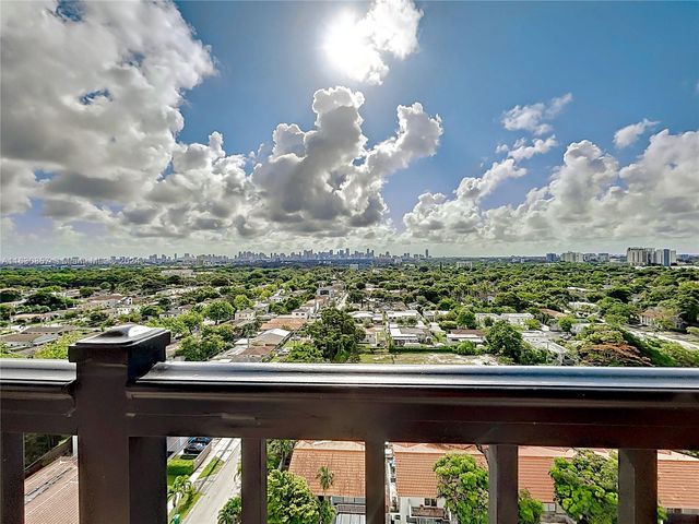 $525,000 | 1627 Southwest 37th Avenue, Unit 1004 | Coral Gate