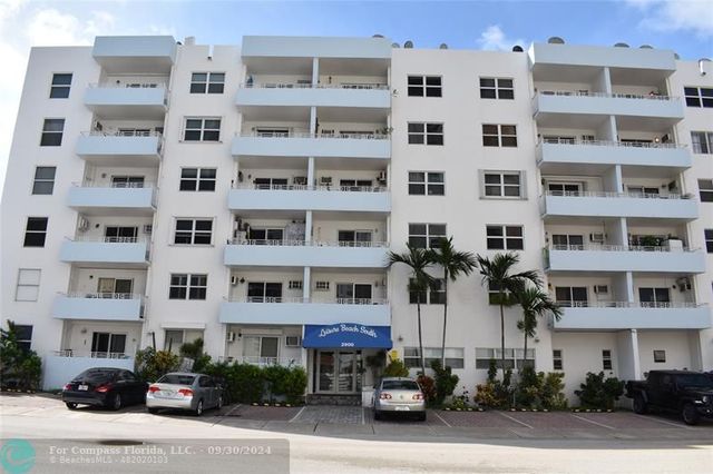 $2,300 | 2900 Banyan Street, Unit 308 | Leisure Beach South