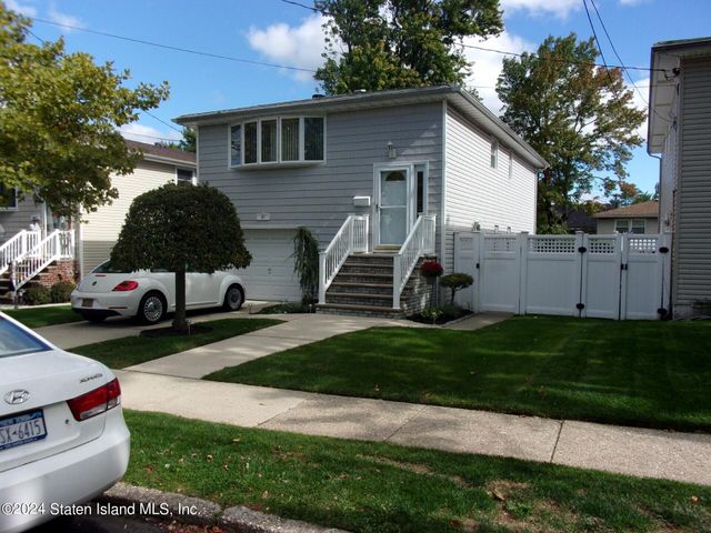 $779,999 | 97 Lyndale Avenue | Eltingville