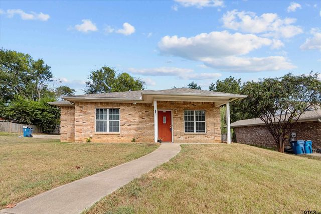 $209,900 | 313 Half Street | Lindale