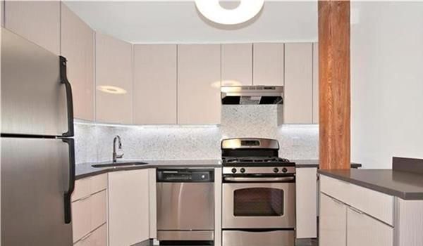 $2,921 | 139 Emerson Place, Unit 103 | Clinton Hill