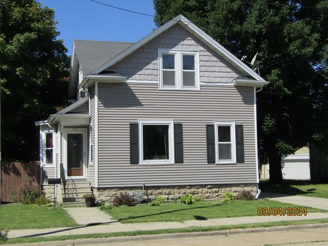 $219,900 | 561 Bowen Street | Menominee South