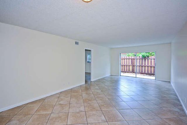 $2,600 | 308 Southwind Court, Unit 2 | North Palm Beach