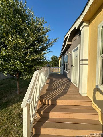 $1,550 | 381 Bucks Circle | East San Antonio