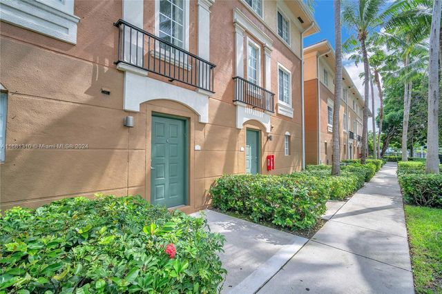 $618,000 | 2811 Northeast 185th Street, Unit 802 | Adventure Town Center