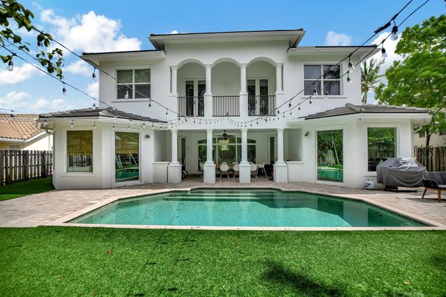 $3,499,999 | 22218 Hollyhock Trail | Boca del Mar