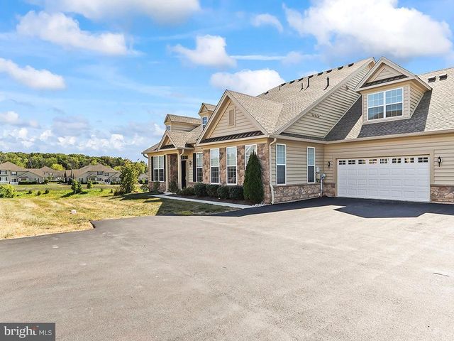 $674,900 | 3354 Bushwood Drive | Hilltown