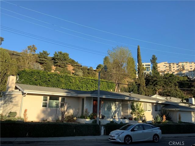 $9,950 | 2390 Nalin Drive | Bel Air-Holmby Hills