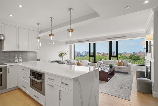 $3,100,000 | 220 Boylston Street, Unit 1005 | Back Bay