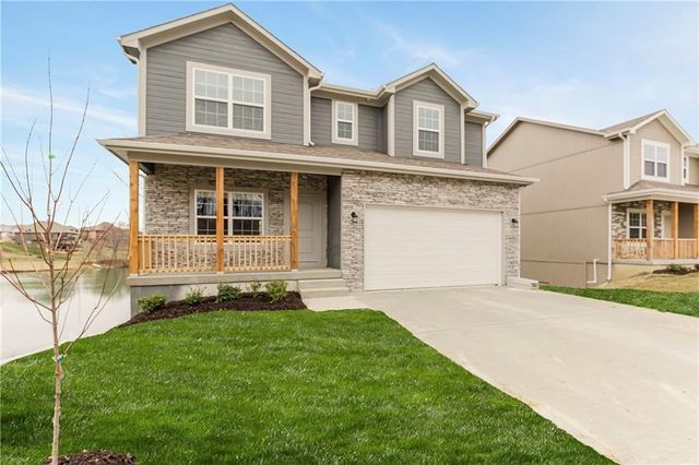 $349,900 | 1403 Southwest 10th Terrace | Oak Grove