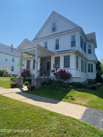 $1,200 | 82 Sanford Avenue | Amsterdam