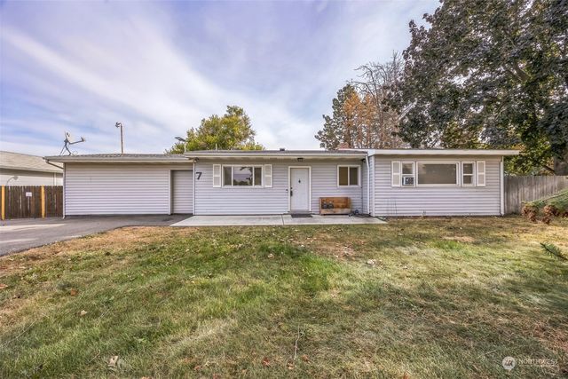 $560,000 | 7 South Jefferson Street | Kennewick