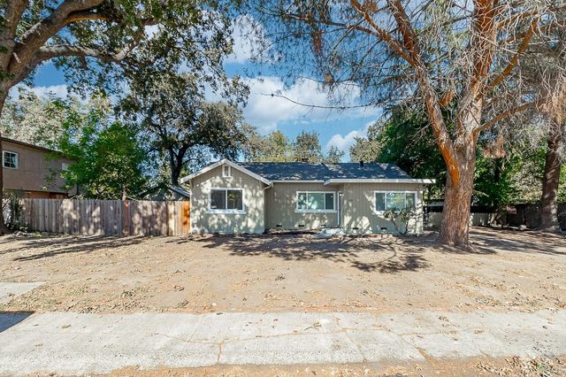 $447,500 | 1813 Bristol Avenue | Stockton Country Club