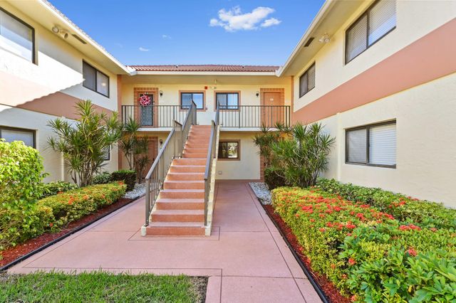 $209,000 | 15234 Lakes Of Delray Boulevard, Unit 244 | Kings Point