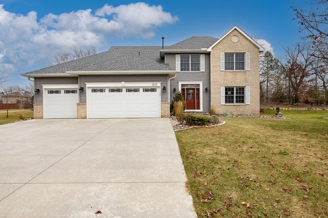 $599,950 | 1509 Clippership Drive | Woodbury