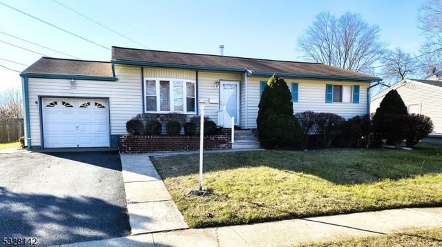 $449,000 | 5 Lawrence Drive | Hackettstown