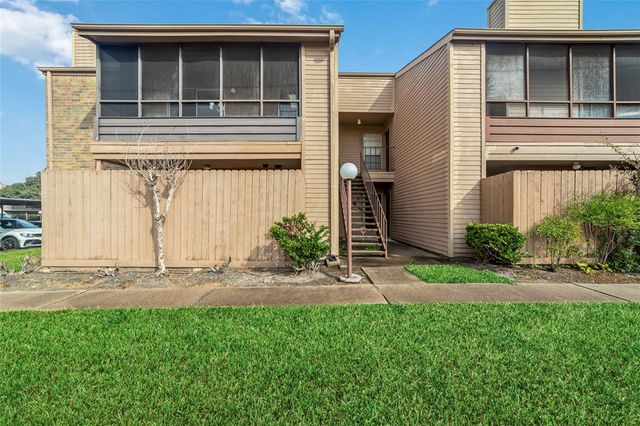 $107,900 | 10555 Turtlewood Court, Unit 2015 | Alief