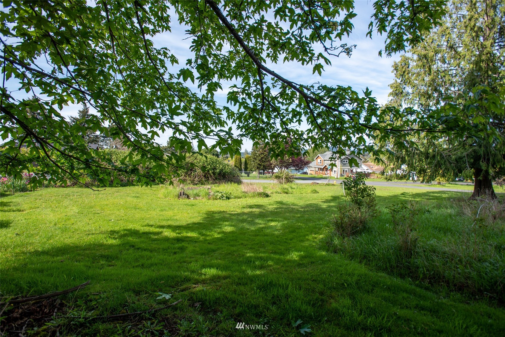 a view of outdoor space with a garden