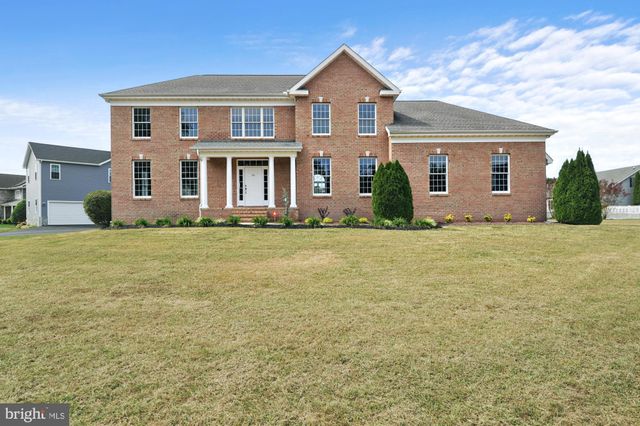 $639,000 | 564 Brookfield Drive