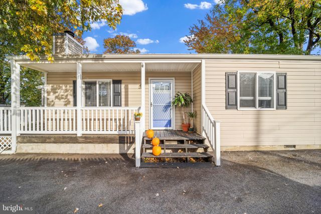 $366,500 | 1172 Maple Avenue | Shady Side