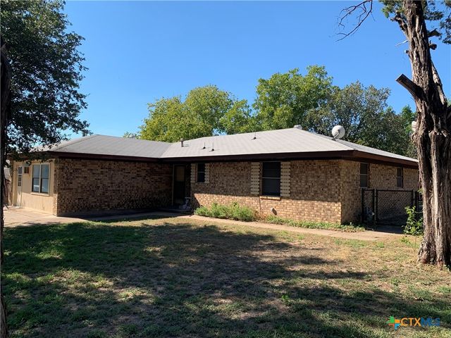 $230,000 | 3411 Royal Drive | Gatesville