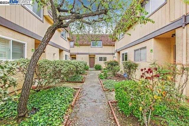 $349,888 | 10401 Shaw Street, Unit 401 | Foothill Square