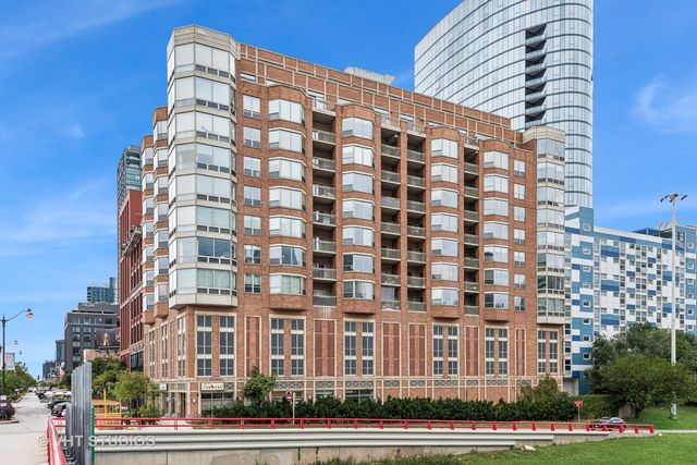 $3,500 | 720 West Randolph Street, Unit 808 | West Loop