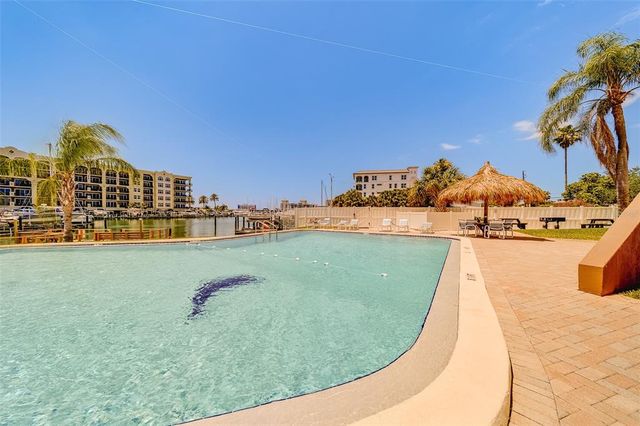 $2,400 | 255 Dolphin Point, Unit 1012 | Island Estate