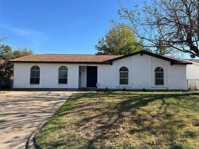 $284,900 | 513 Irene Street | Burleson