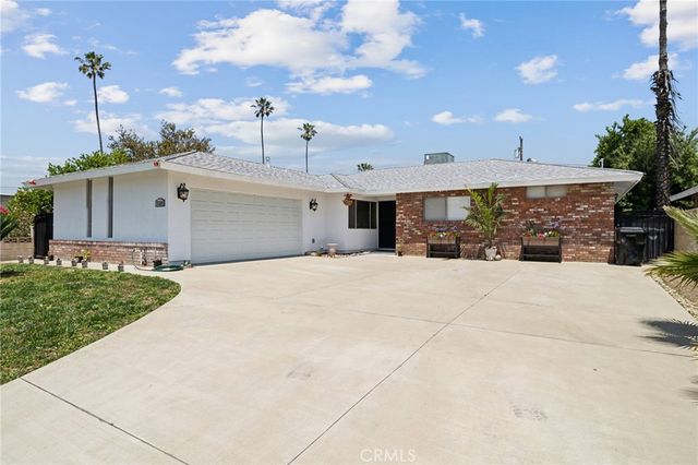 $749,900 | 17524 Orchid Drive | Fontana