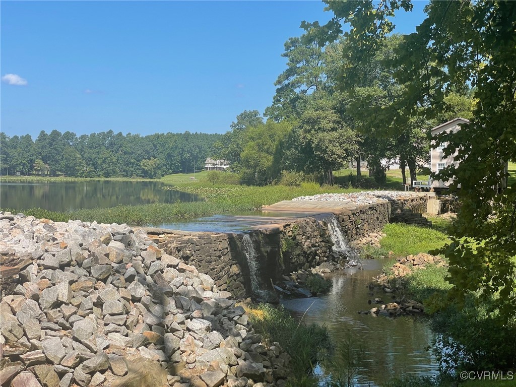 a view of a lake from a yard