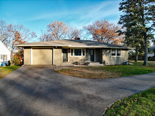 $309,900 | 653 9th Avenue South | South St. Paul