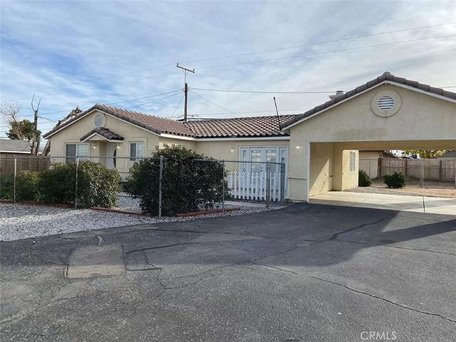 $2,150 | 16319 Spruce Street | Hesperia City Center District