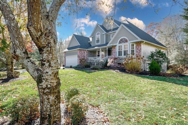 $1,175,000 | 4 Olde Logging Road | Marion