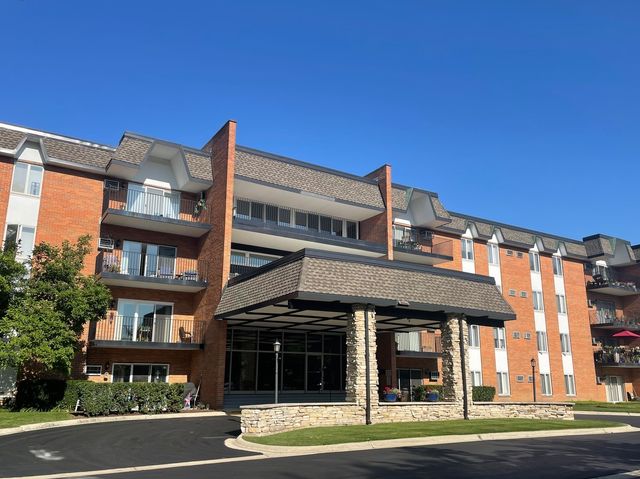 $189,900 | 4225 Saratoga Avenue, Unit 407B | Downers Grove