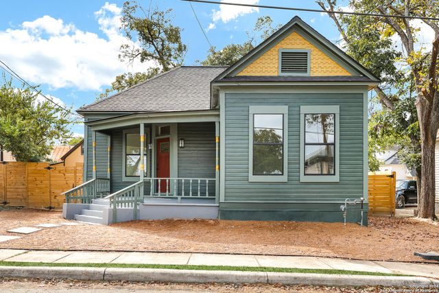 $379,000 | 110 Omaha Street | Denver Heights