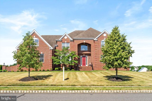 $1,195,000 | 17 Belmont Circle | Columbus