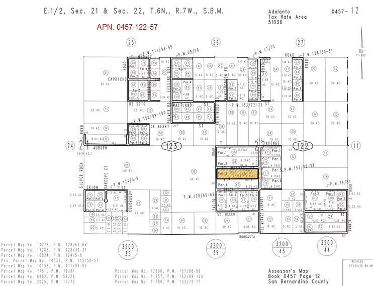 a black and white photo of a picture of a floor plan