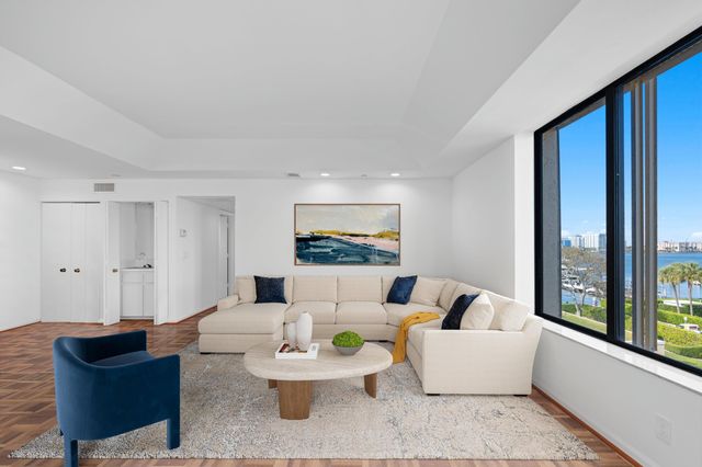 $3,750,000 | 150 Bradley Place, Unit 304 | In Town