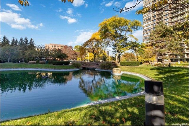 $599,000 | 2 Bay Club Drive, Unit 3Z1 | Bay Terrace